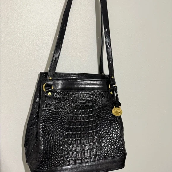 Vintage Brahmin Black Crocodile-Embossed Bag Purse EUC - Picture 4 of 13